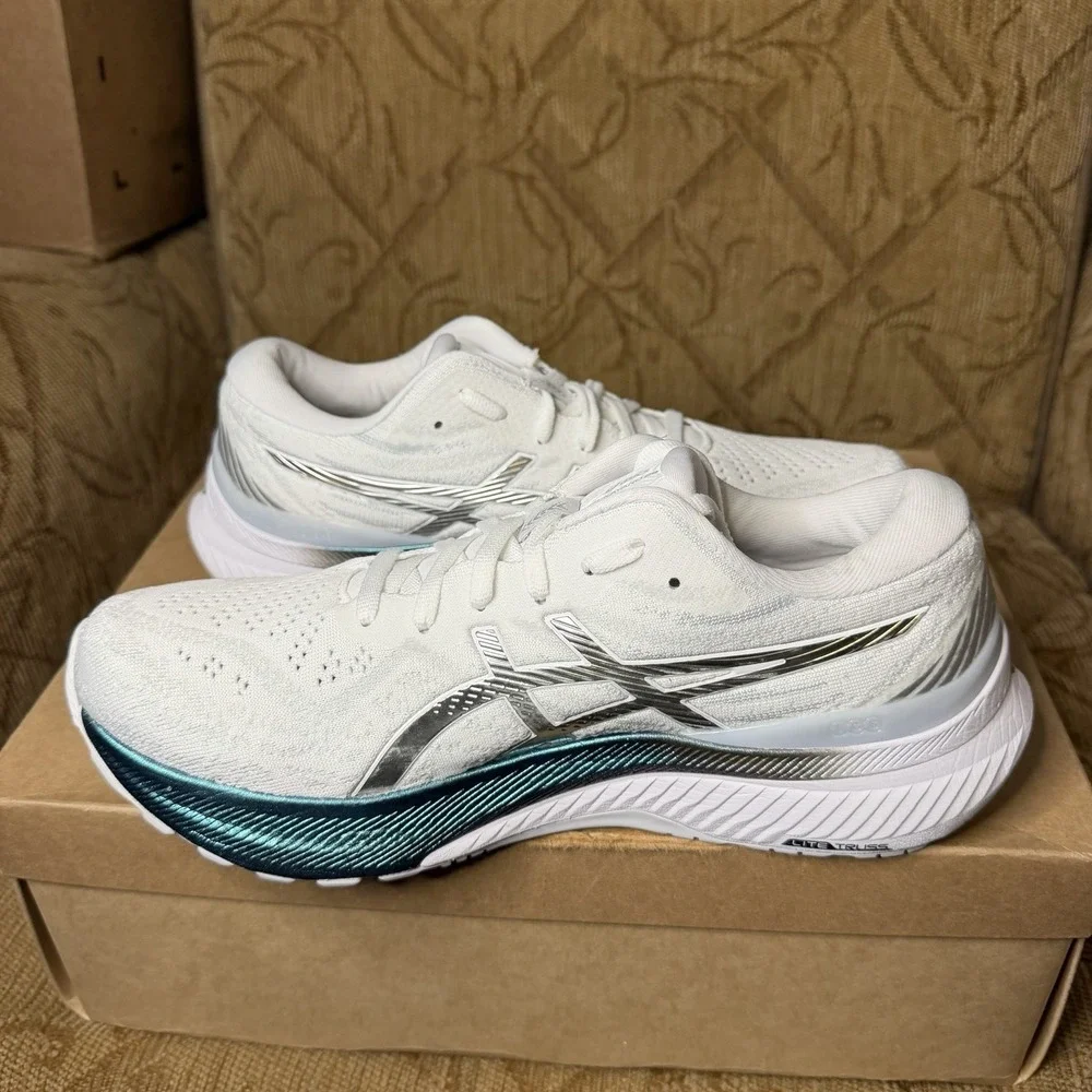 ASICS Gel-Kayano 29 Platinum White Pure Silver 1012B298 Women's 10 Running Shoes